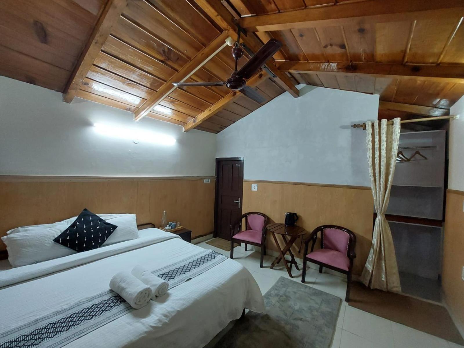 Alinda House Naukuchiatal By The Ghaur 호텔 Bhīm Tāl 외부 사진